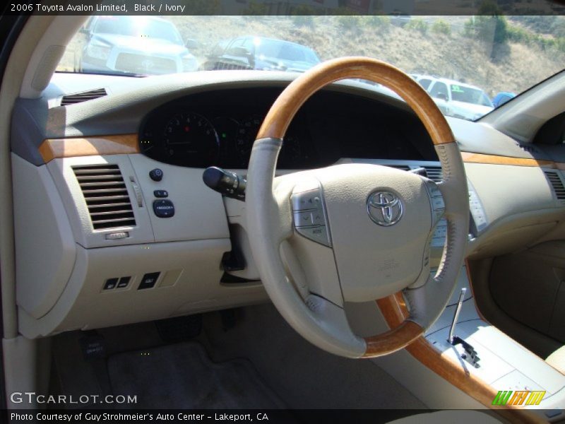 Black / Ivory 2006 Toyota Avalon Limited