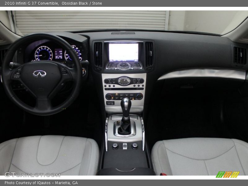 Dashboard of 2010 G 37 Convertible