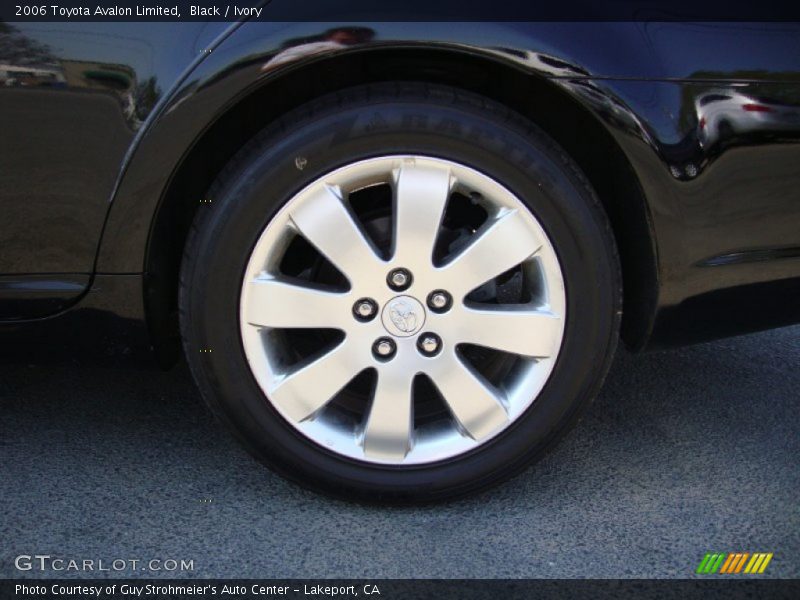Black / Ivory 2006 Toyota Avalon Limited