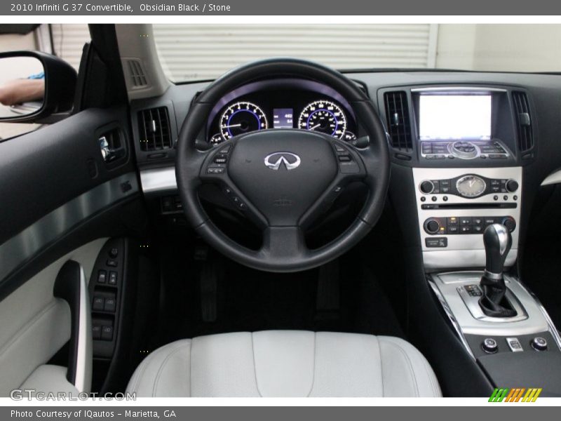 Dashboard of 2010 G 37 Convertible