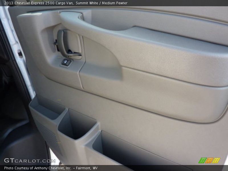 Summit White / Medium Pewter 2013 Chevrolet Express 2500 Cargo Van