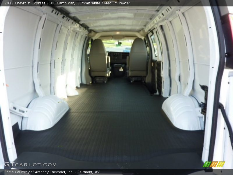  2013 Express 2500 Cargo Van Trunk