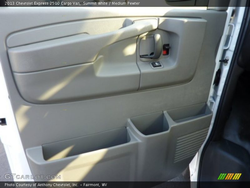 Summit White / Medium Pewter 2013 Chevrolet Express 2500 Cargo Van