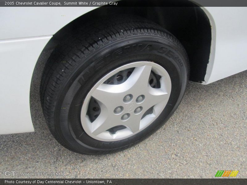 Summit White / Graphite Gray 2005 Chevrolet Cavalier Coupe