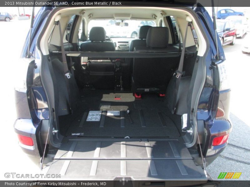 Cosmic Blue Metallic / Black 2013 Mitsubishi Outlander SE AWD