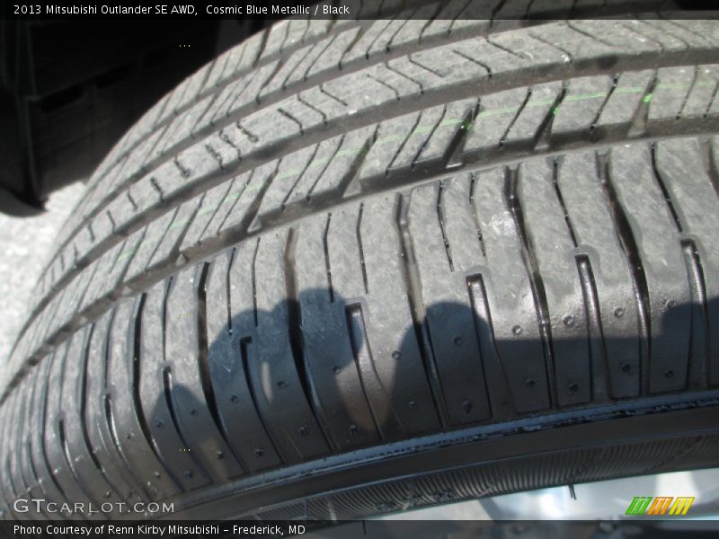 Cosmic Blue Metallic / Black 2013 Mitsubishi Outlander SE AWD