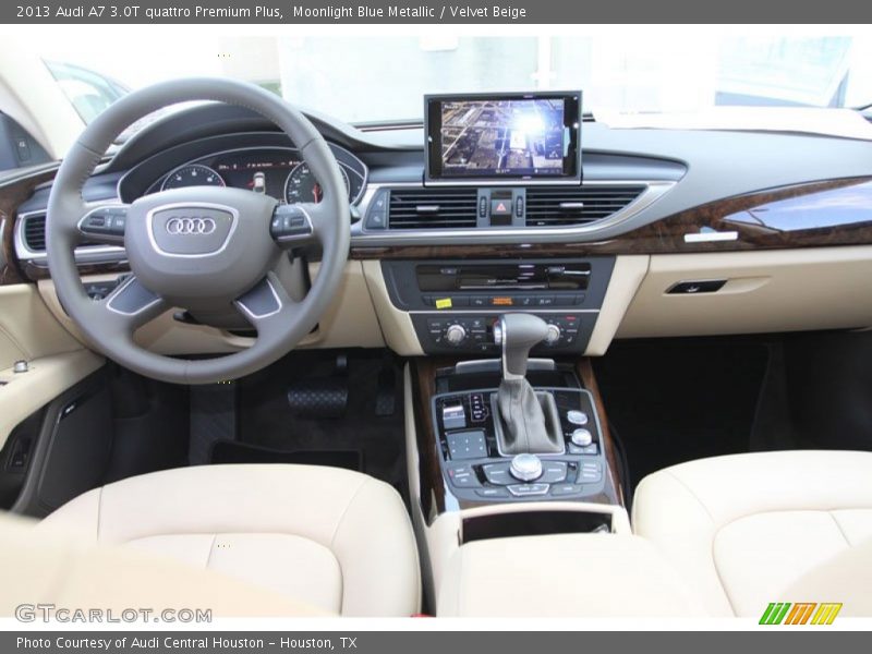 Dashboard of 2013 A7 3.0T quattro Premium Plus