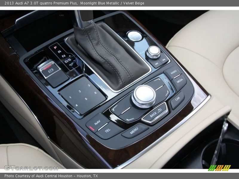 Controls of 2013 A7 3.0T quattro Premium Plus