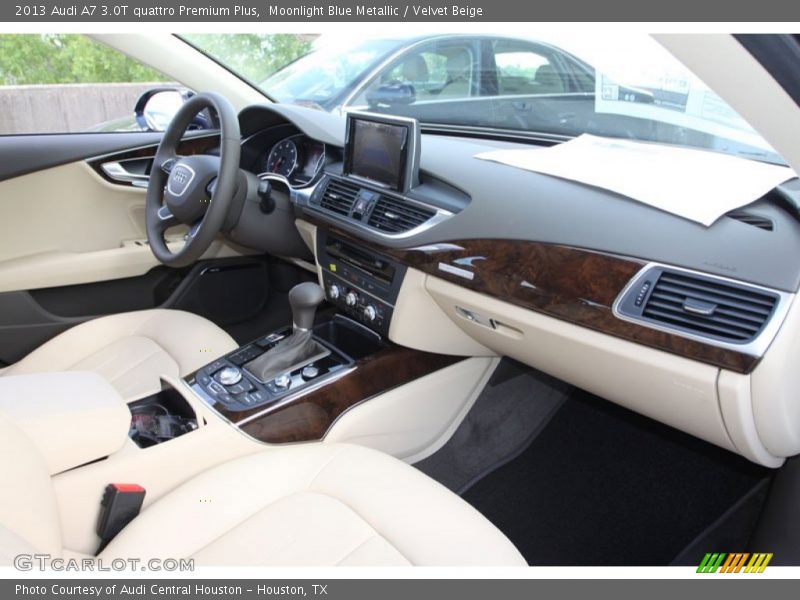 Dashboard of 2013 A7 3.0T quattro Premium Plus