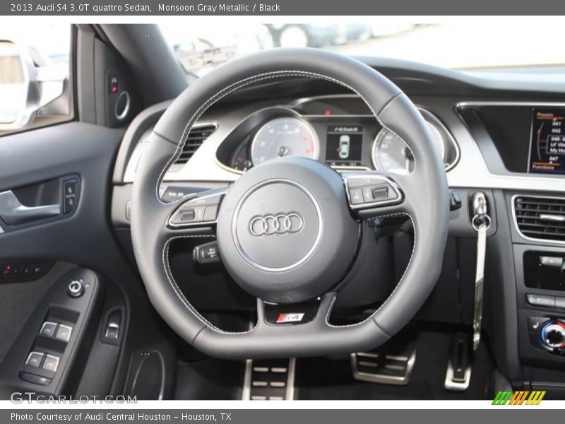  2013 S4 3.0T quattro Sedan Steering Wheel