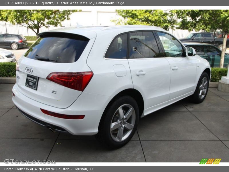 Glacier White Metallic / Cardamom Beige 2012 Audi Q5 3.2 FSI quattro