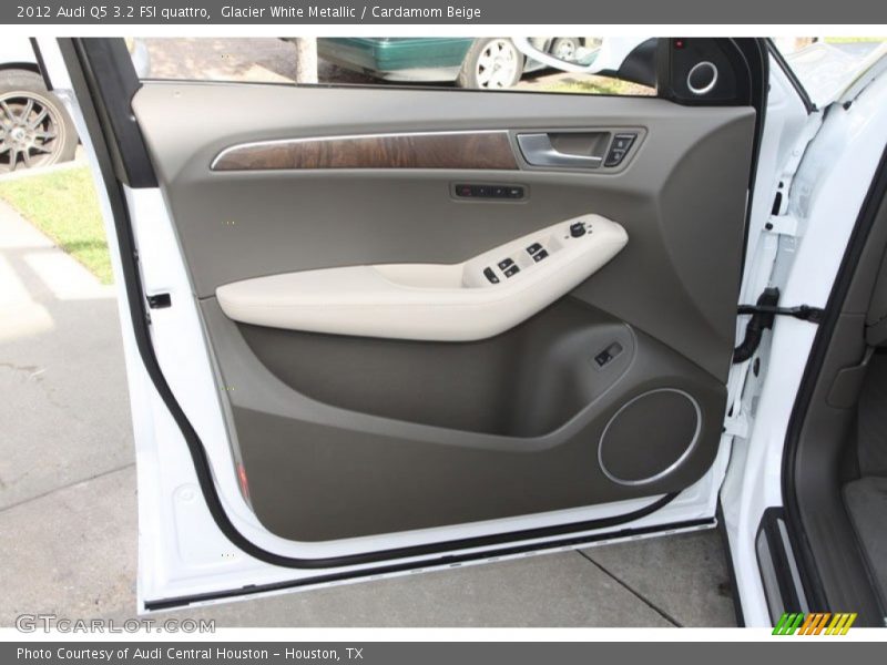 Glacier White Metallic / Cardamom Beige 2012 Audi Q5 3.2 FSI quattro