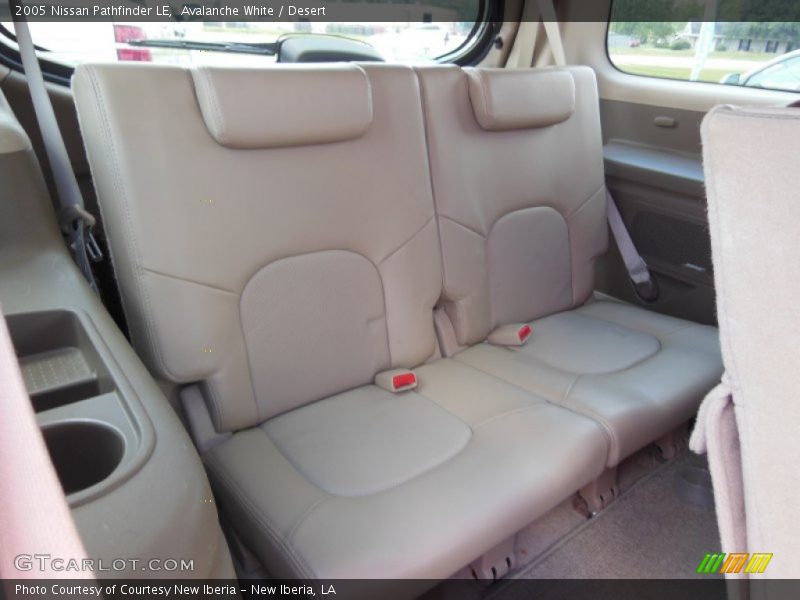 Avalanche White / Desert 2005 Nissan Pathfinder LE