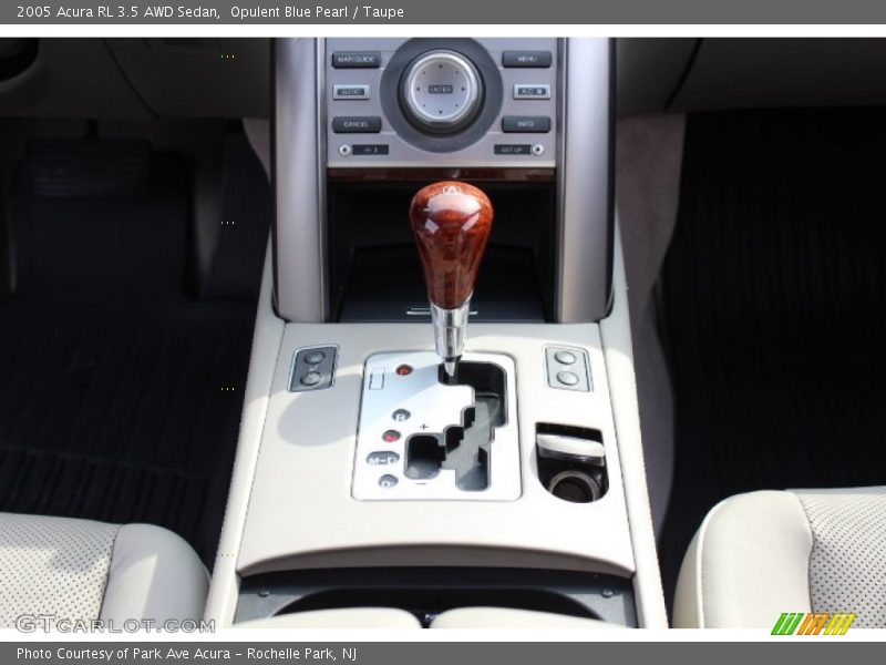  2005 RL 3.5 AWD Sedan 5 Speed Automatic Shifter
