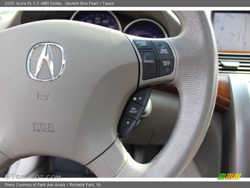 Controls of 2005 RL 3.5 AWD Sedan