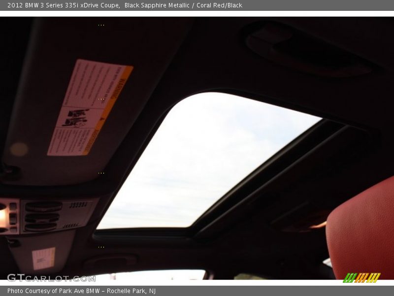 Sunroof of 2012 3 Series 335i xDrive Coupe