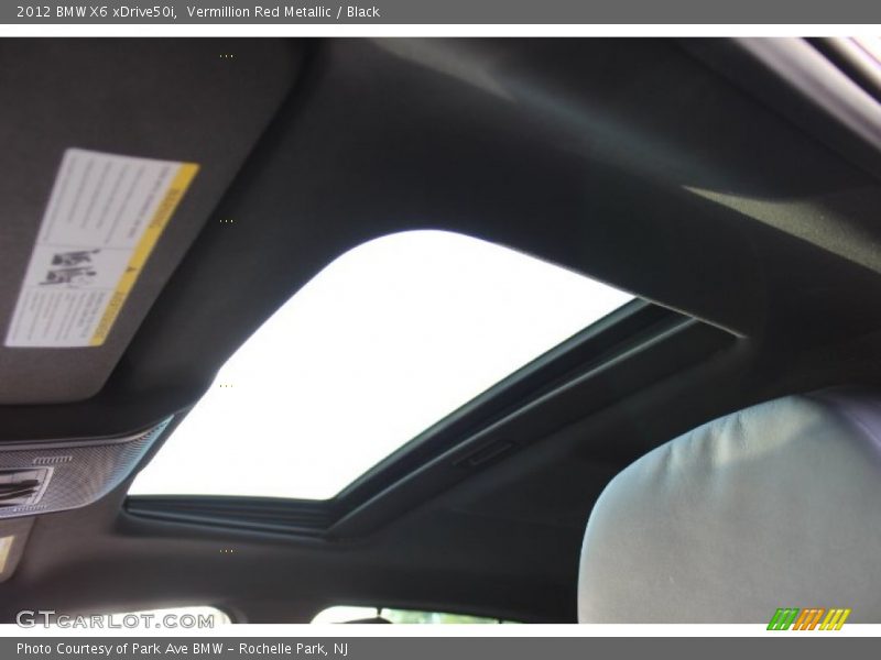 Sunroof of 2012 X6 xDrive50i