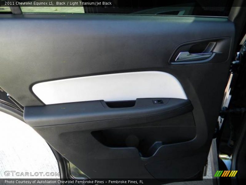 Black / Light Titanium/Jet Black 2011 Chevrolet Equinox LS