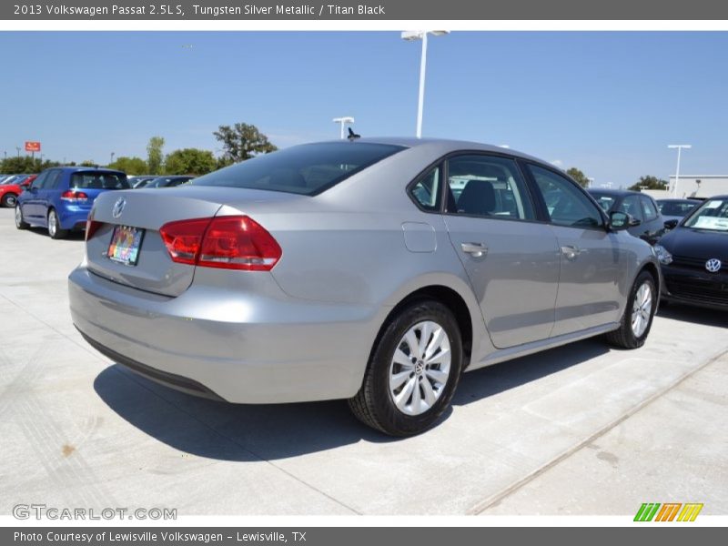Tungsten Silver Metallic / Titan Black 2013 Volkswagen Passat 2.5L S