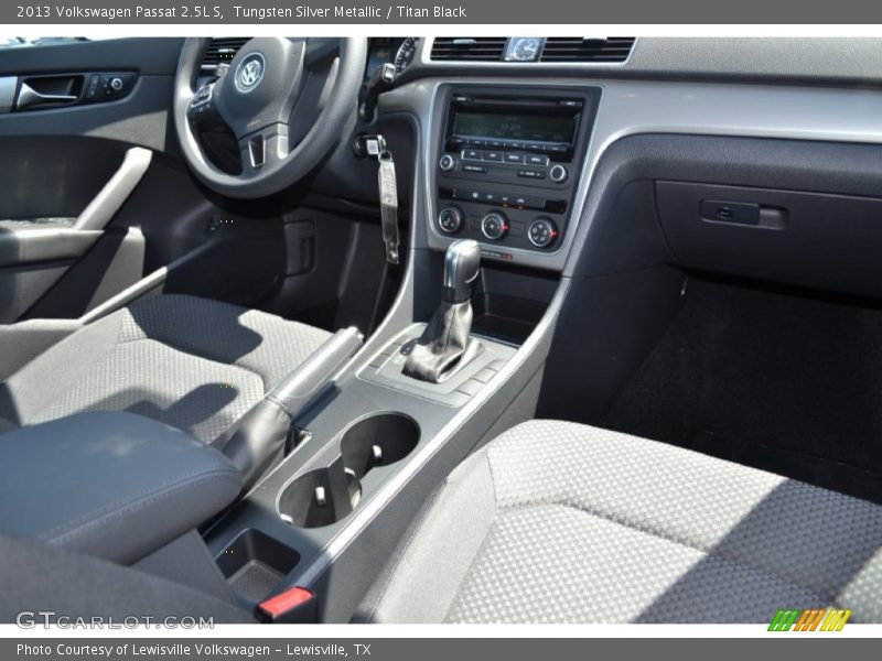 Tungsten Silver Metallic / Titan Black 2013 Volkswagen Passat 2.5L S