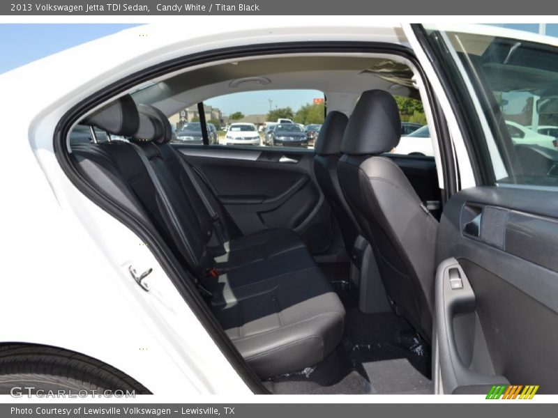 Candy White / Titan Black 2013 Volkswagen Jetta TDI Sedan