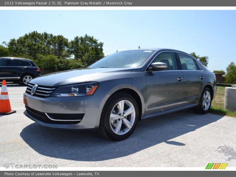 Platinum Gray Metallic / Moonrock Gray 2013 Volkswagen Passat 2.5L SE
