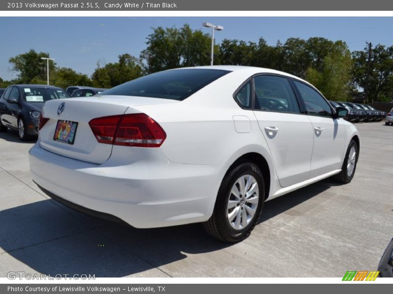 Candy White / Titan Black 2013 Volkswagen Passat 2.5L S