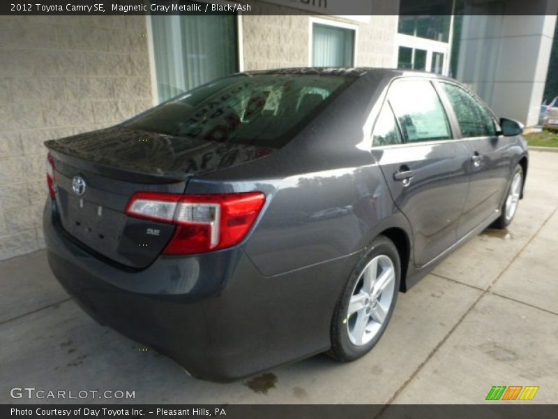 Magnetic Gray Metallic / Black/Ash 2012 Toyota Camry SE