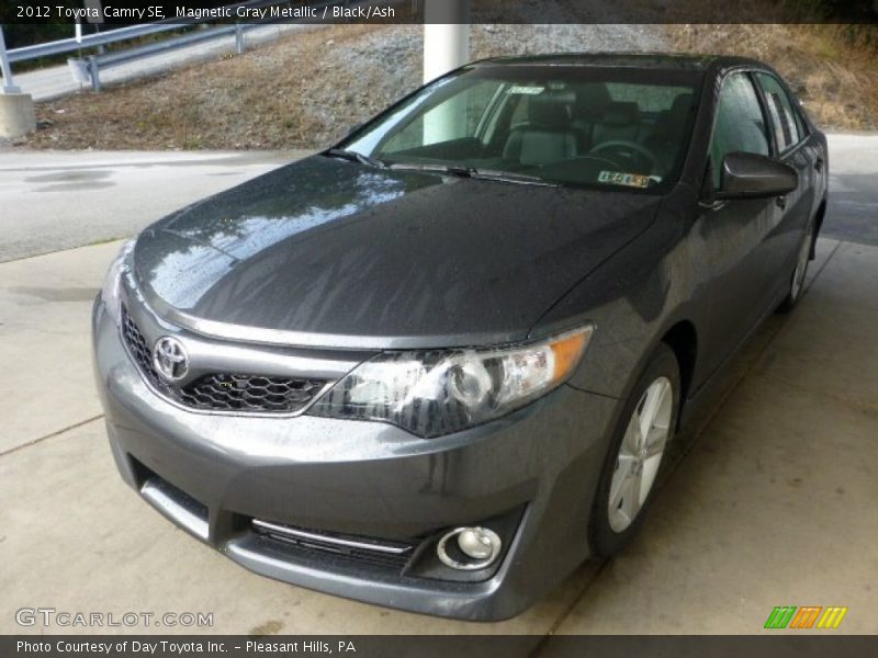 Magnetic Gray Metallic / Black/Ash 2012 Toyota Camry SE
