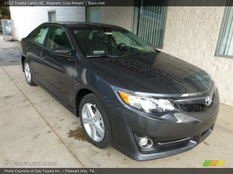 Magnetic Gray Metallic / Black/Ash 2012 Toyota Camry SE