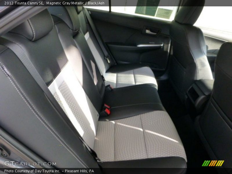 Magnetic Gray Metallic / Black/Ash 2012 Toyota Camry SE