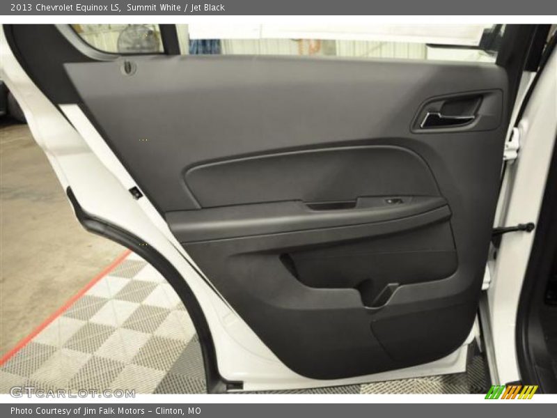 Summit White / Jet Black 2013 Chevrolet Equinox LS