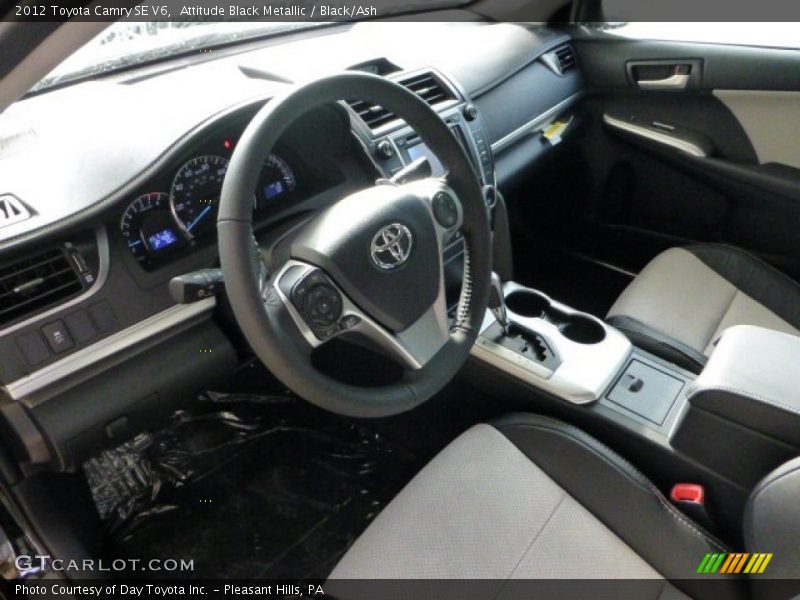 Attitude Black Metallic / Black/Ash 2012 Toyota Camry SE V6