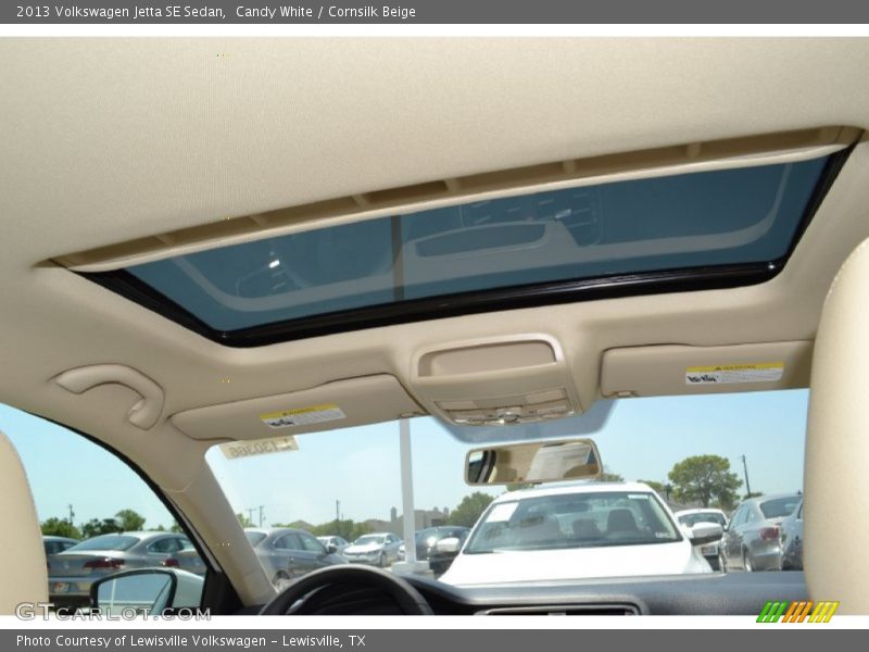 Candy White / Cornsilk Beige 2013 Volkswagen Jetta SE Sedan