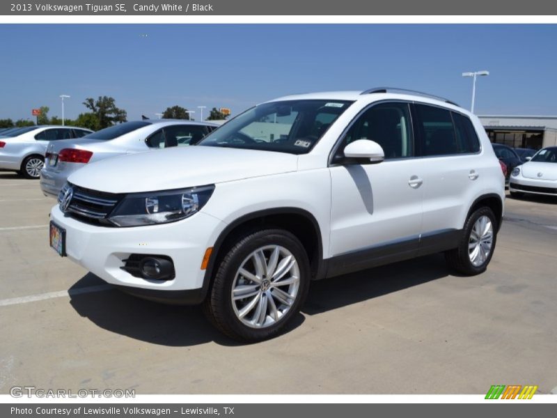 Candy White / Black 2013 Volkswagen Tiguan SE