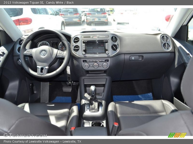 Candy White / Black 2013 Volkswagen Tiguan SE