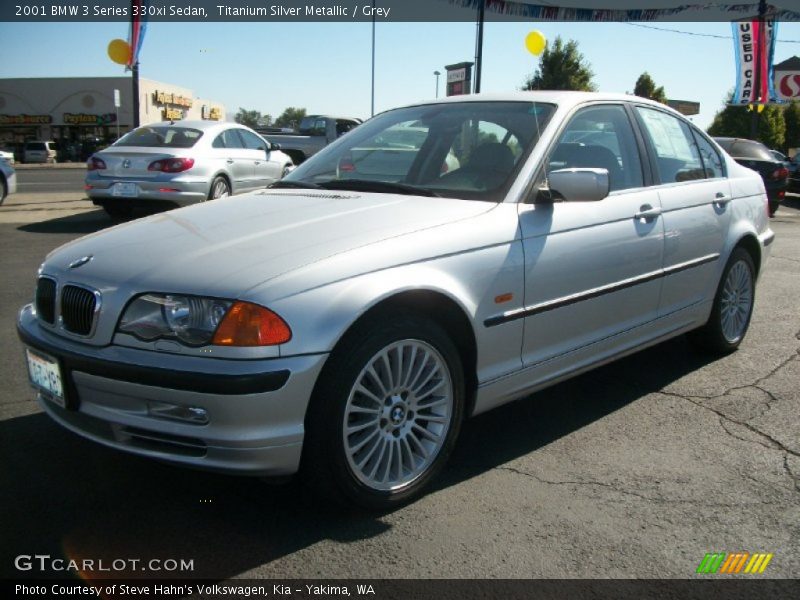 Titanium Silver Metallic / Grey 2001 BMW 3 Series 330xi Sedan