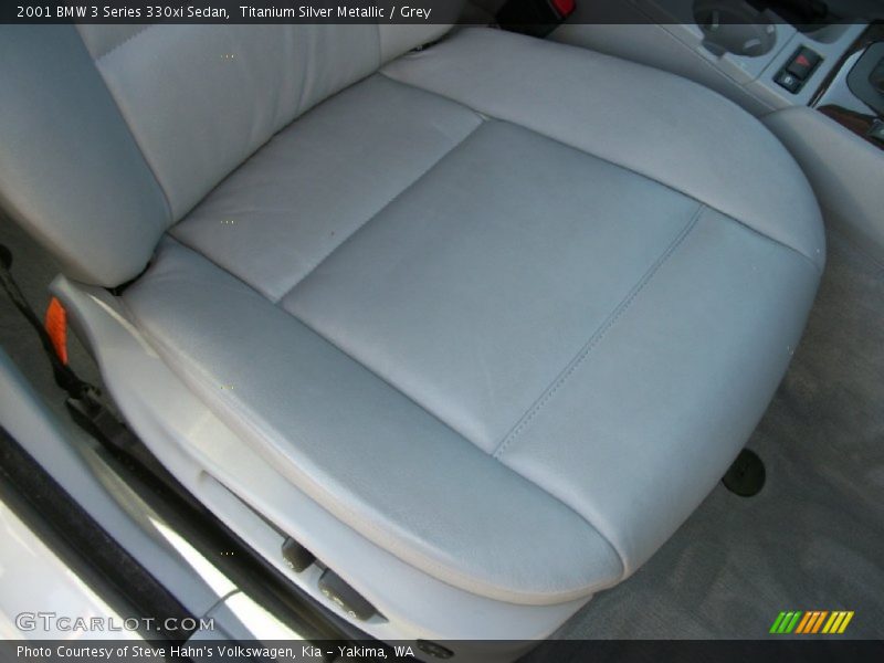 Titanium Silver Metallic / Grey 2001 BMW 3 Series 330xi Sedan