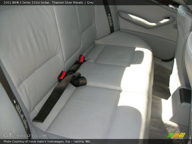 Titanium Silver Metallic / Grey 2001 BMW 3 Series 330xi Sedan