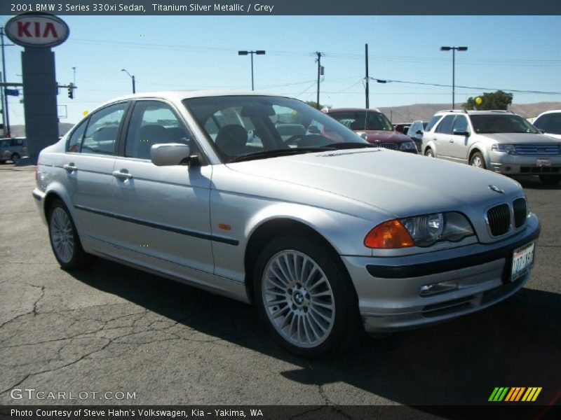 Titanium Silver Metallic / Grey 2001 BMW 3 Series 330xi Sedan