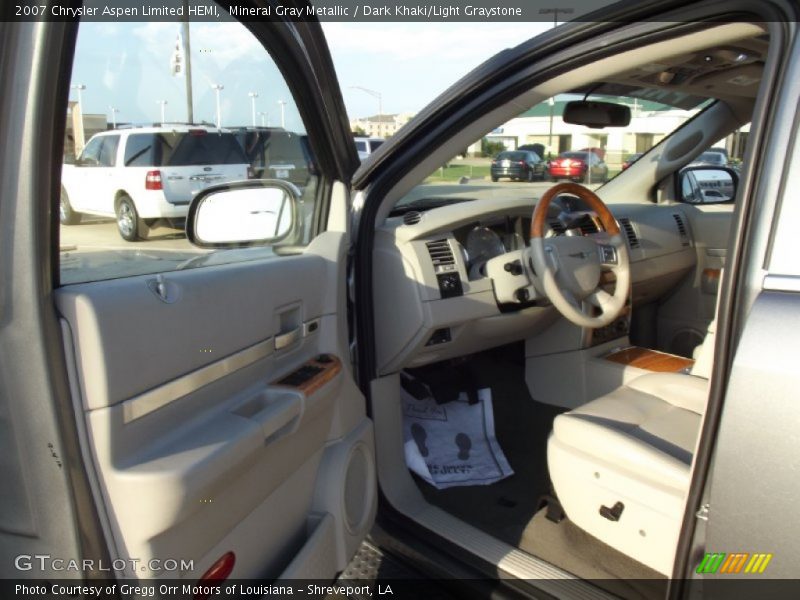 Mineral Gray Metallic / Dark Khaki/Light Graystone 2007 Chrysler Aspen Limited HEMI