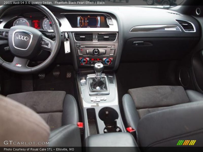 Dashboard of 2011 S4 3.0 quattro Sedan