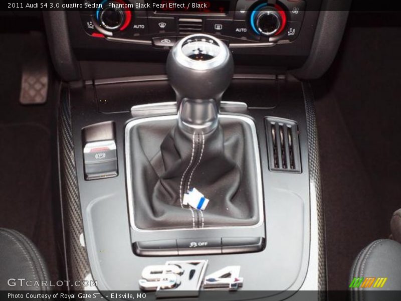  2011 S4 3.0 quattro Sedan 6 Speed Manual Shifter