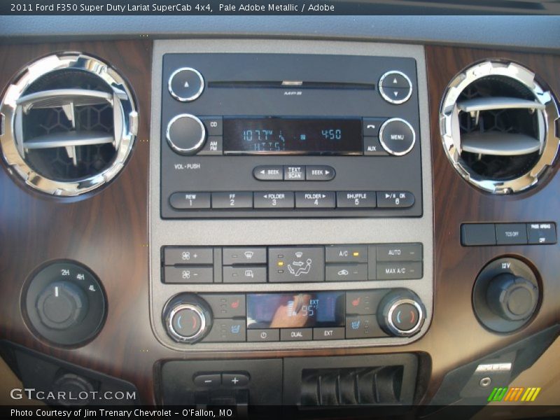 Controls of 2011 F350 Super Duty Lariat SuperCab 4x4