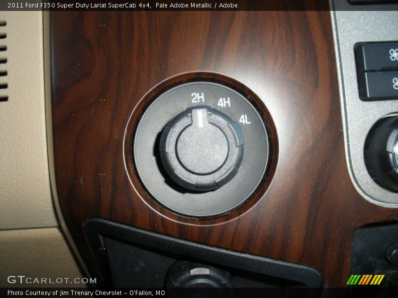 Controls of 2011 F350 Super Duty Lariat SuperCab 4x4