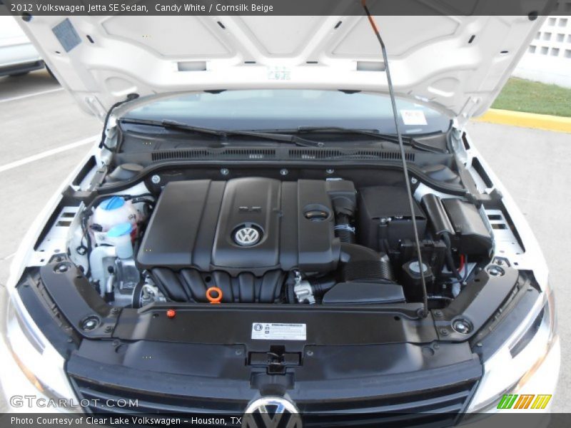 Candy White / Cornsilk Beige 2012 Volkswagen Jetta SE Sedan