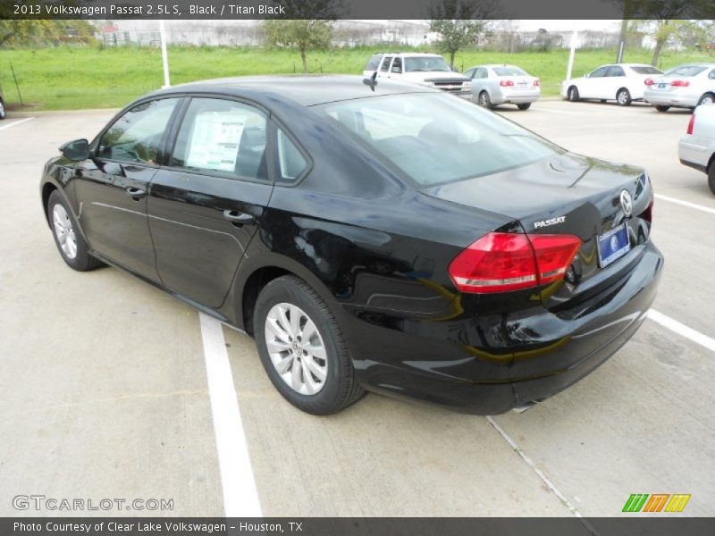 Black / Titan Black 2013 Volkswagen Passat 2.5L S