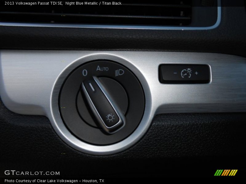 Night Blue Metallic / Titan Black 2013 Volkswagen Passat TDI SE
