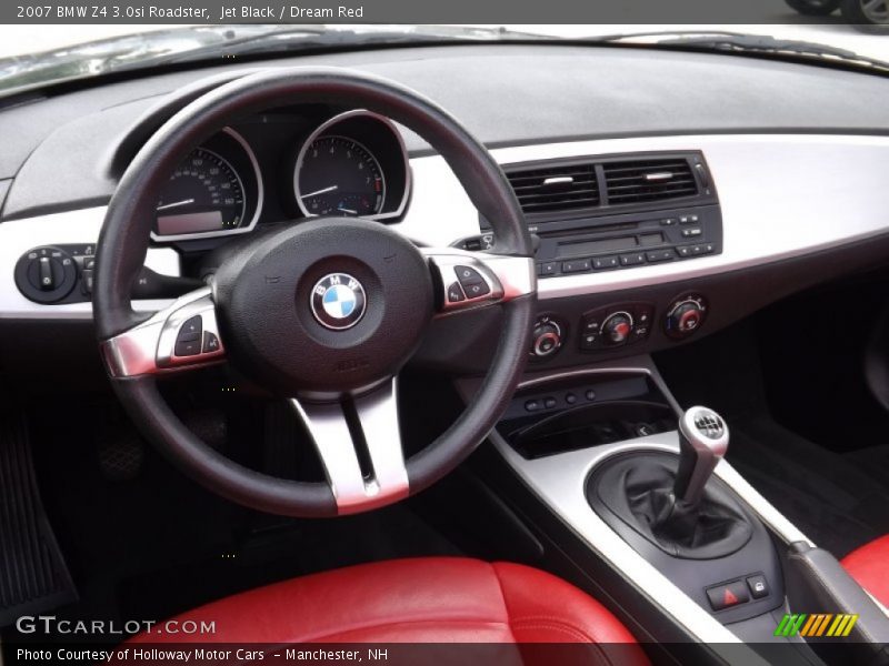 Dashboard of 2007 Z4 3.0si Roadster