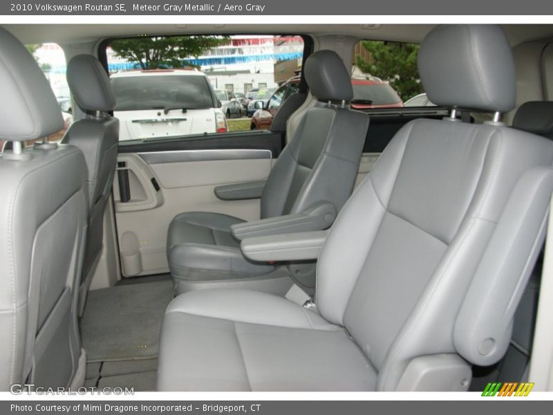 Meteor Gray Metallic / Aero Gray 2010 Volkswagen Routan SE